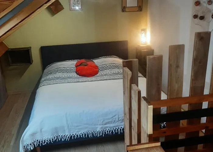 Nature, Triplex Et * La Houssiere